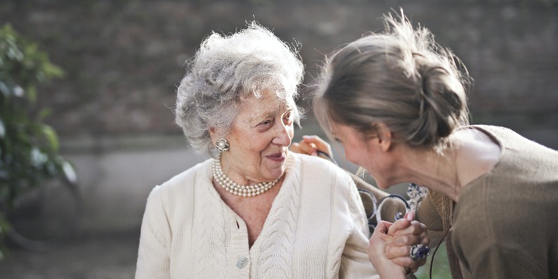 images: Ladies talking